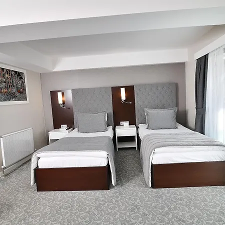 Otel Güvenay Business 4*
