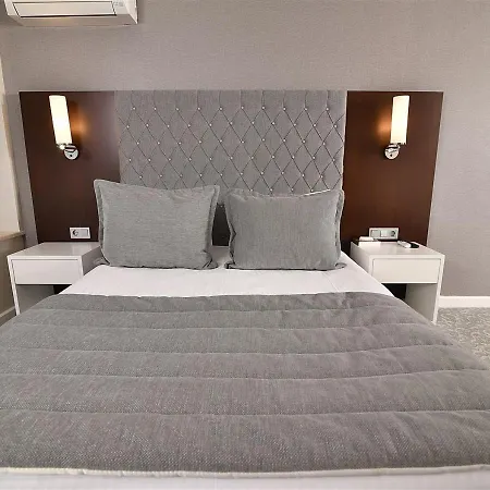 Güvenay Business 4*