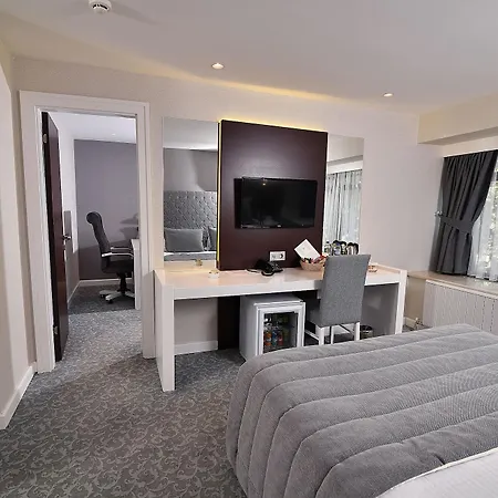Guevenay Business Hotel 4*